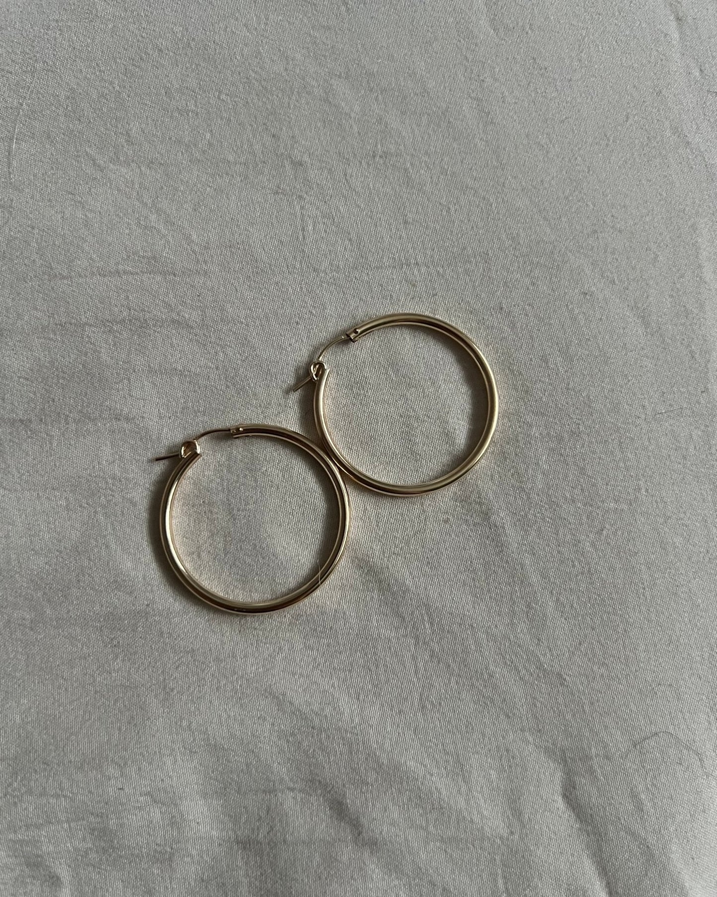 devotion hoops - gldn grl