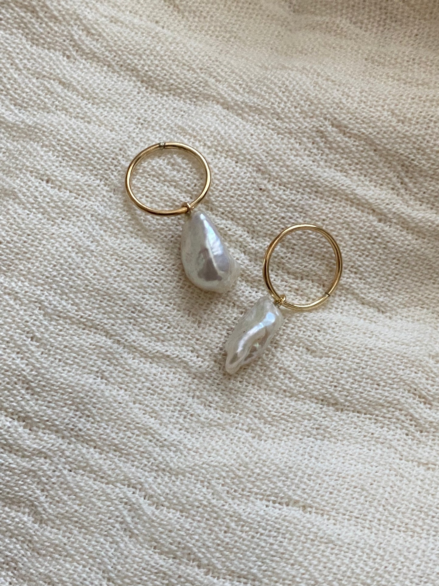 10k pearl earrings