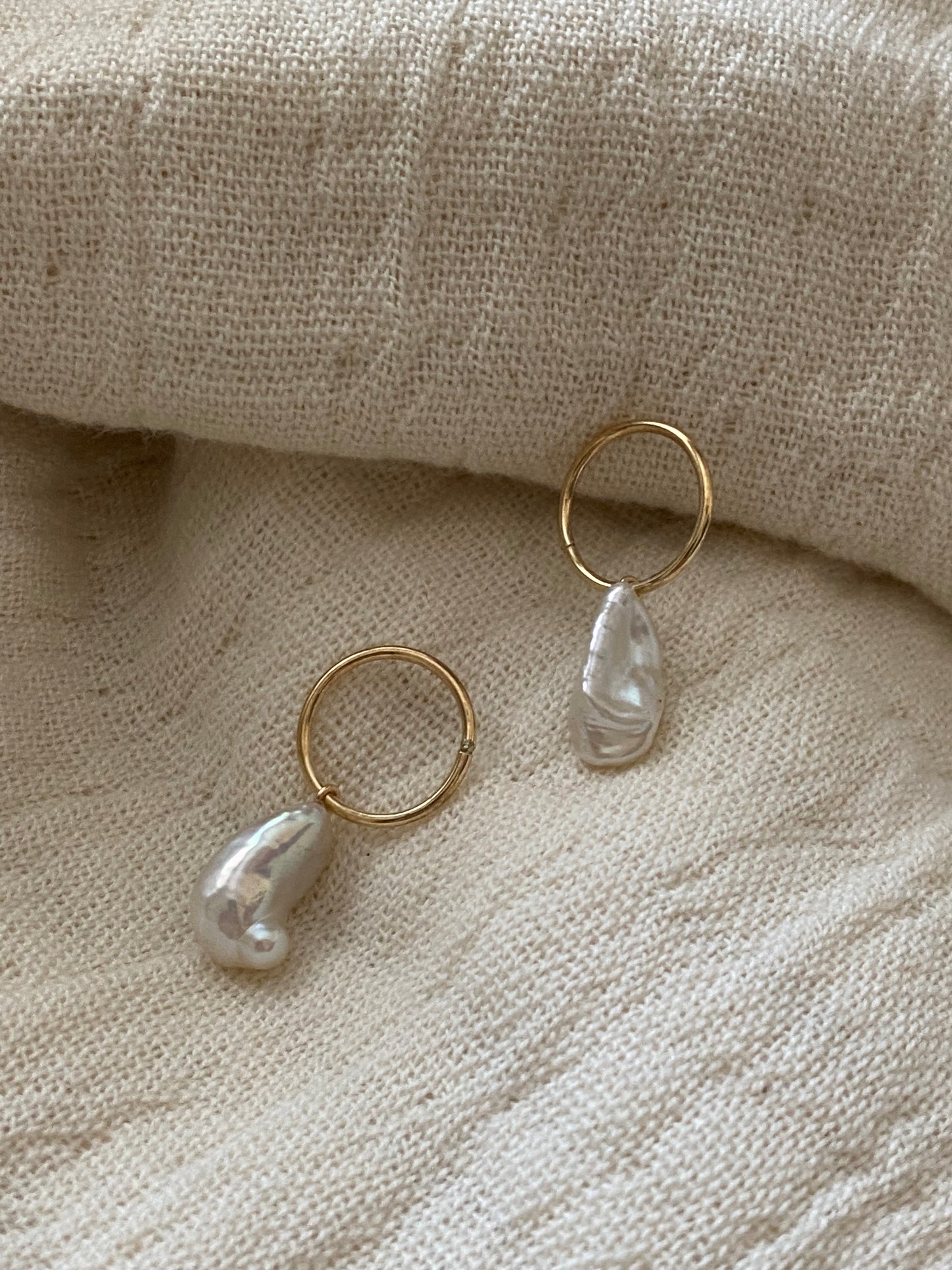 10k pearl earrings