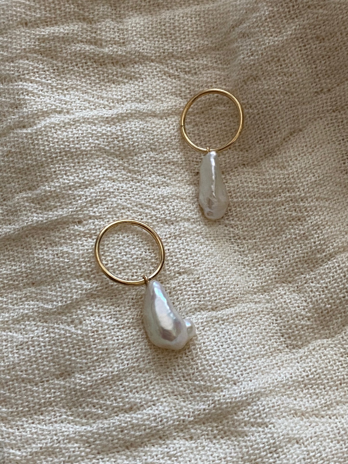 10k pearl earrings