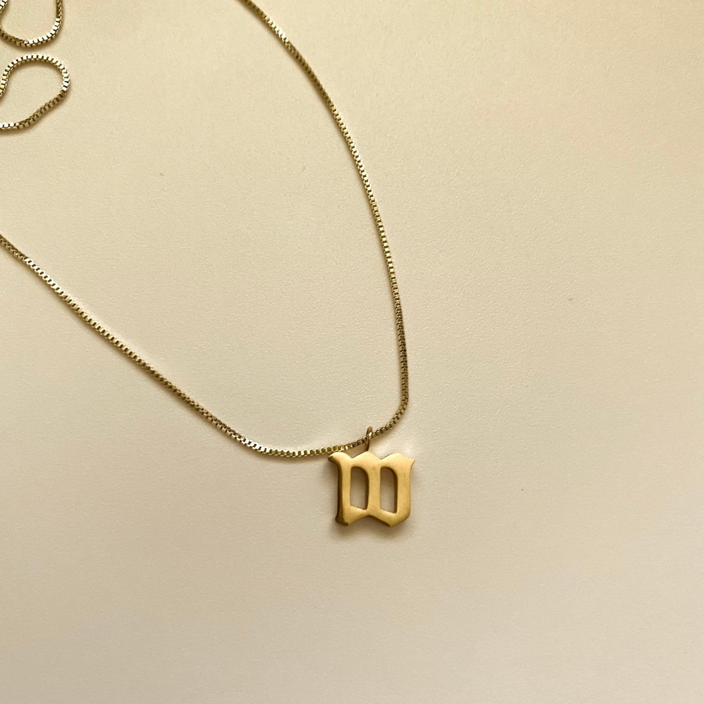 roberta pendant