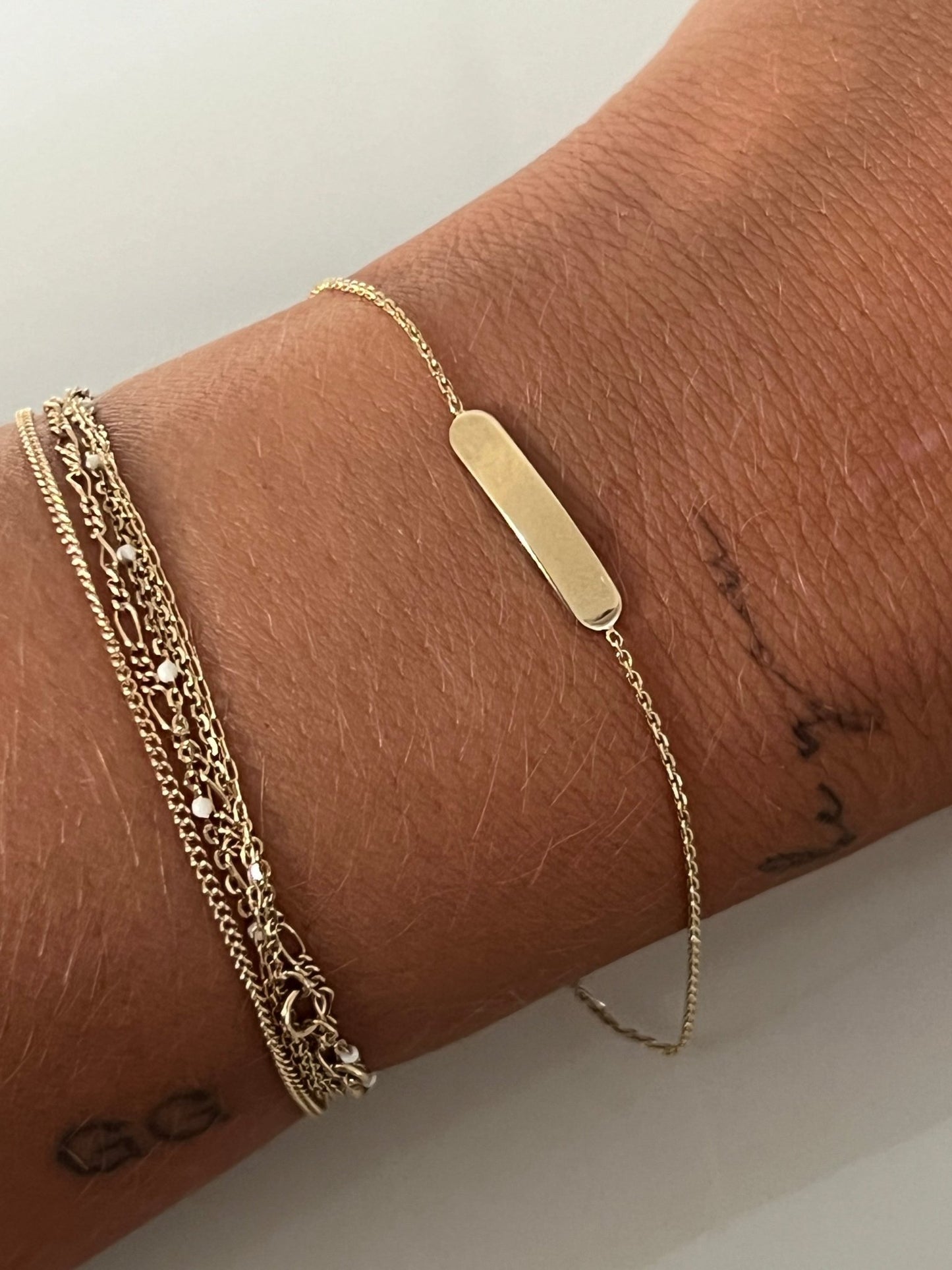 
                  
                    10k bar bracelet - gldn grl
                  
                