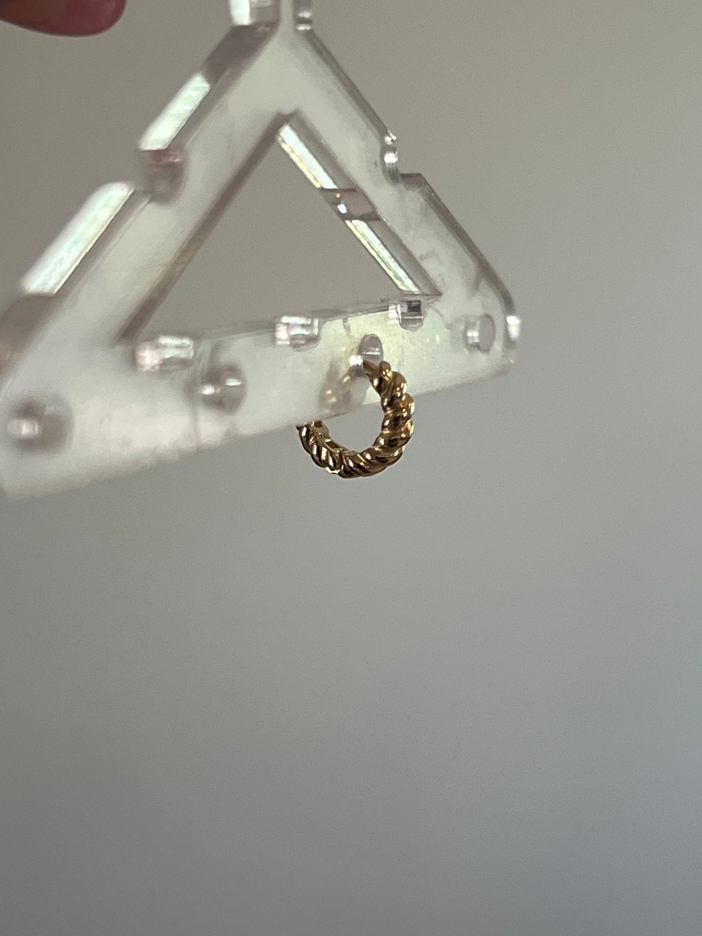 
                  
                    14k twisted hoop - gldn grl
                  
                