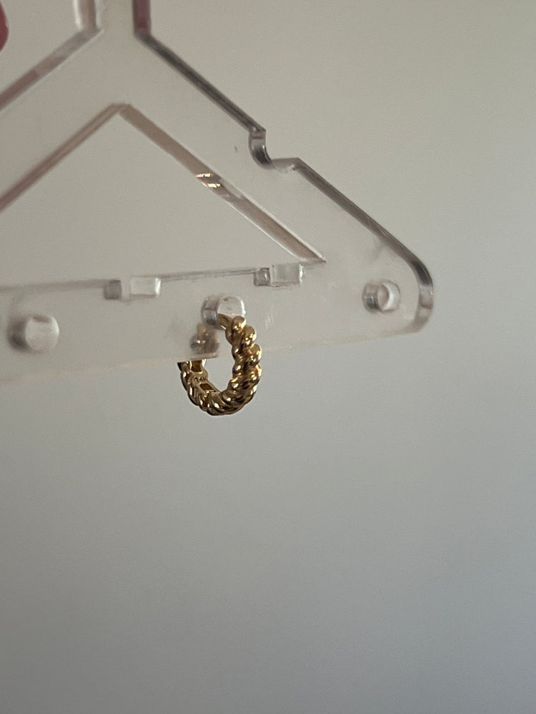 14k twisted hoop - gldn grl