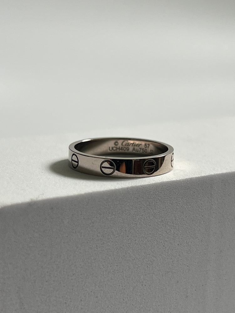 
                  
                    18k Cartier Mini Love Ring
                  
                