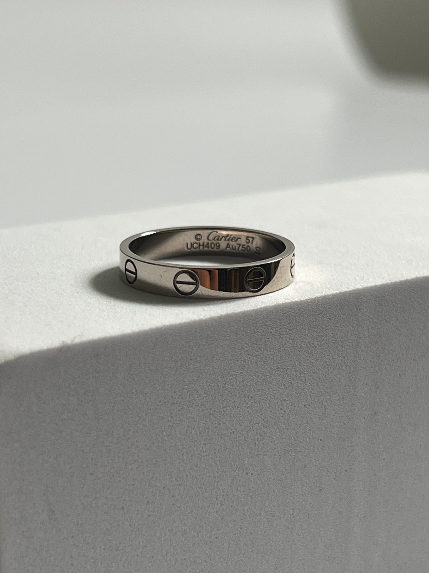 
                  
                    18k Cartier Mini Love Ring
                  
                
