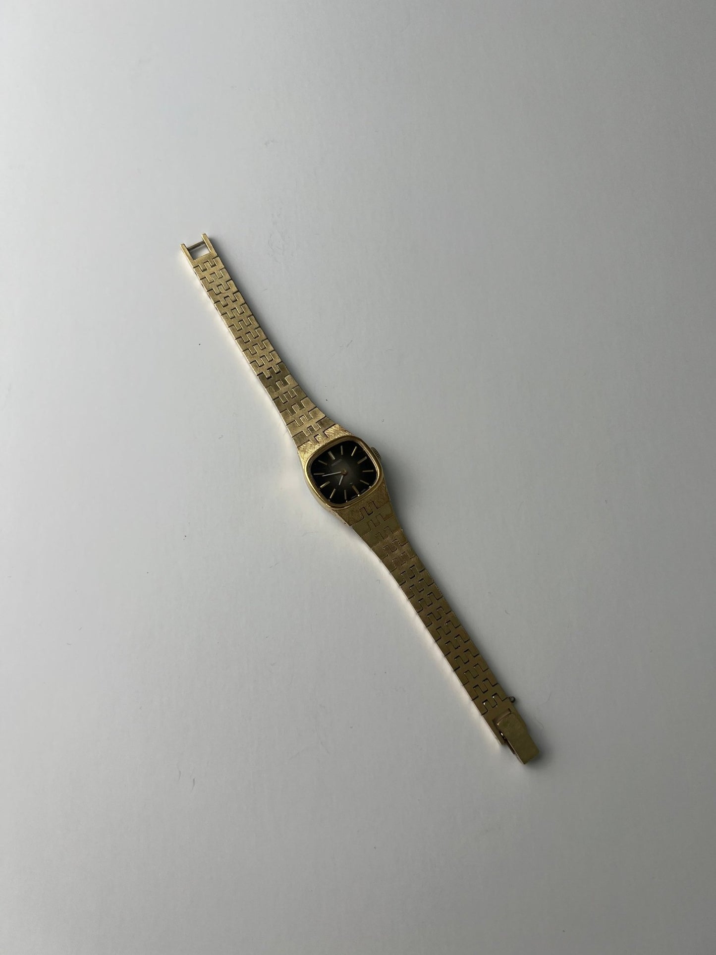 
                  
                    Brown Gradient Seiko - gldn grl
                  
                