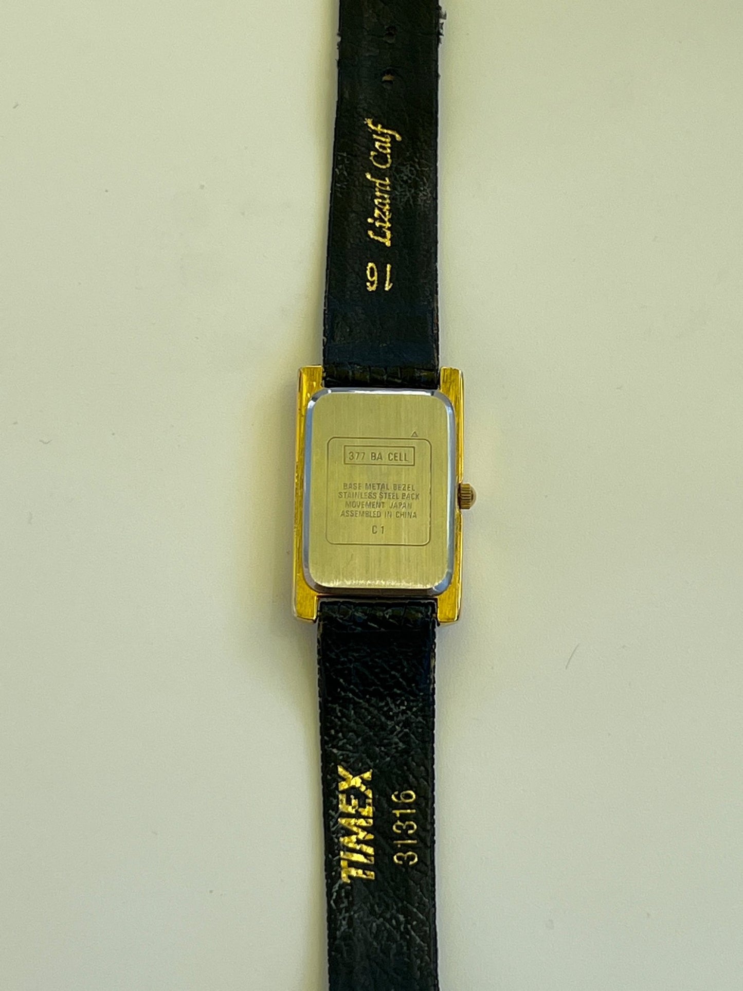 
                  
                    Carriage Watch - gldn grl
                  
                