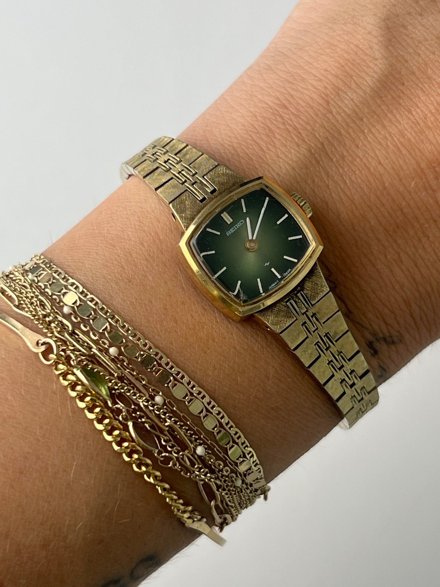 
                  
                    Green Seiko - gldn grl
                  
                