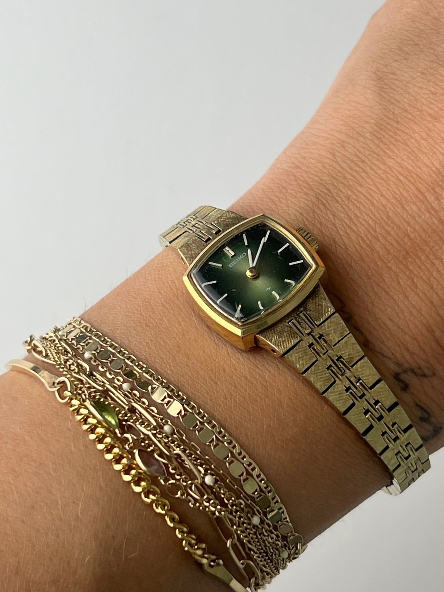 
                  
                    Green Seiko - gldn grl
                  
                