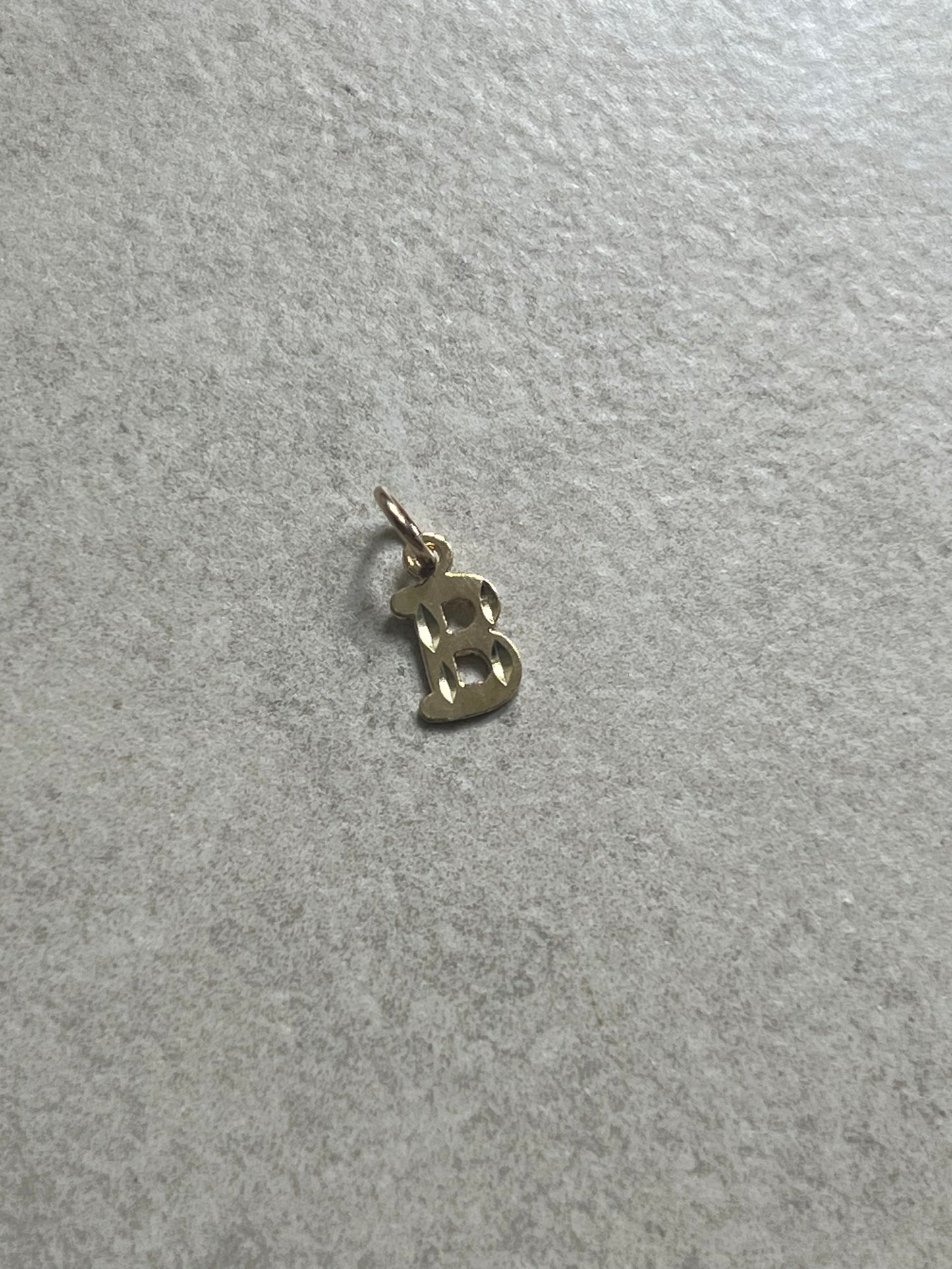 
                  
                    Small B pendant
                  
                