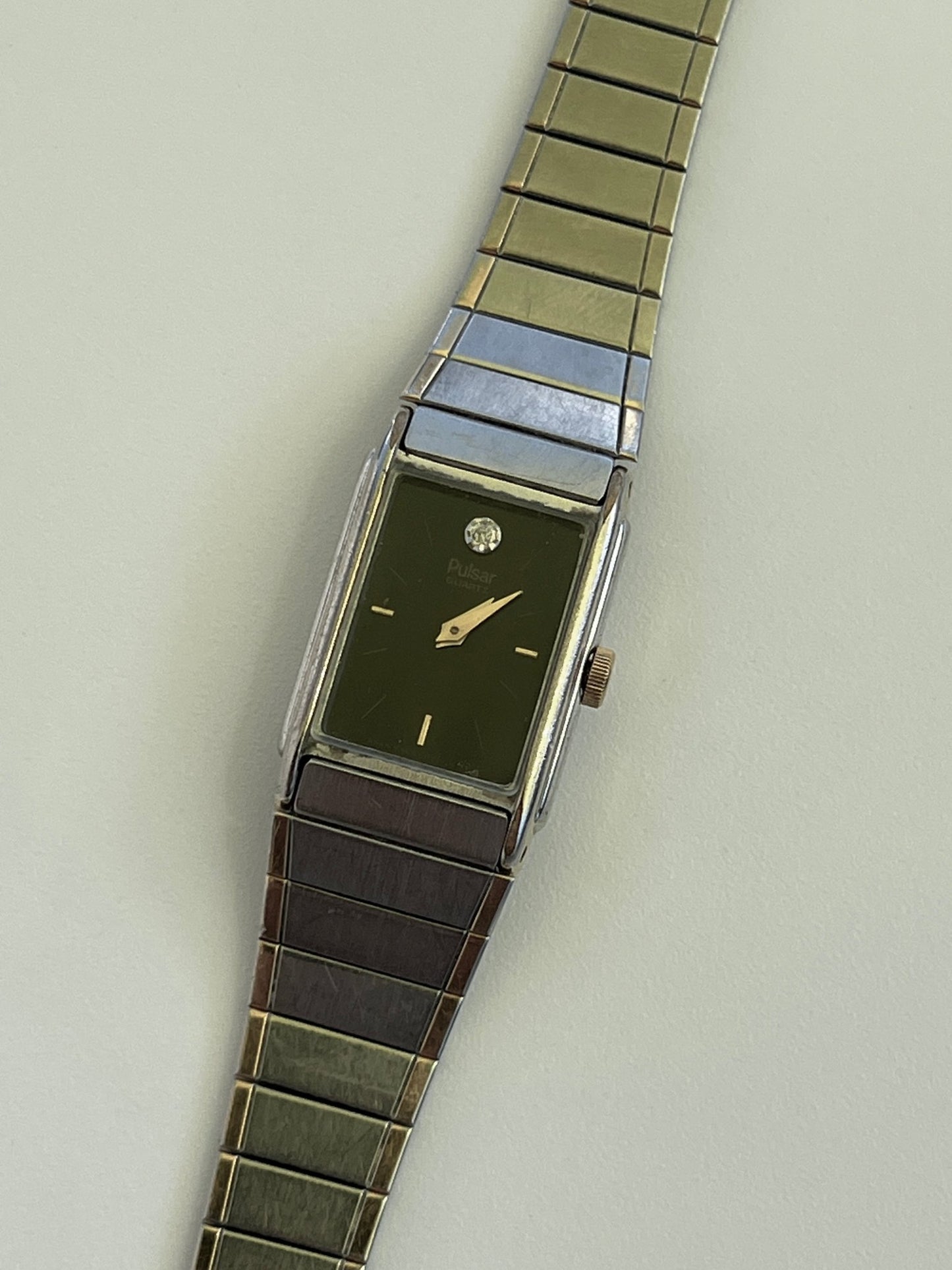 
                  
                    Pulsar watch - gldn grl
                  
                