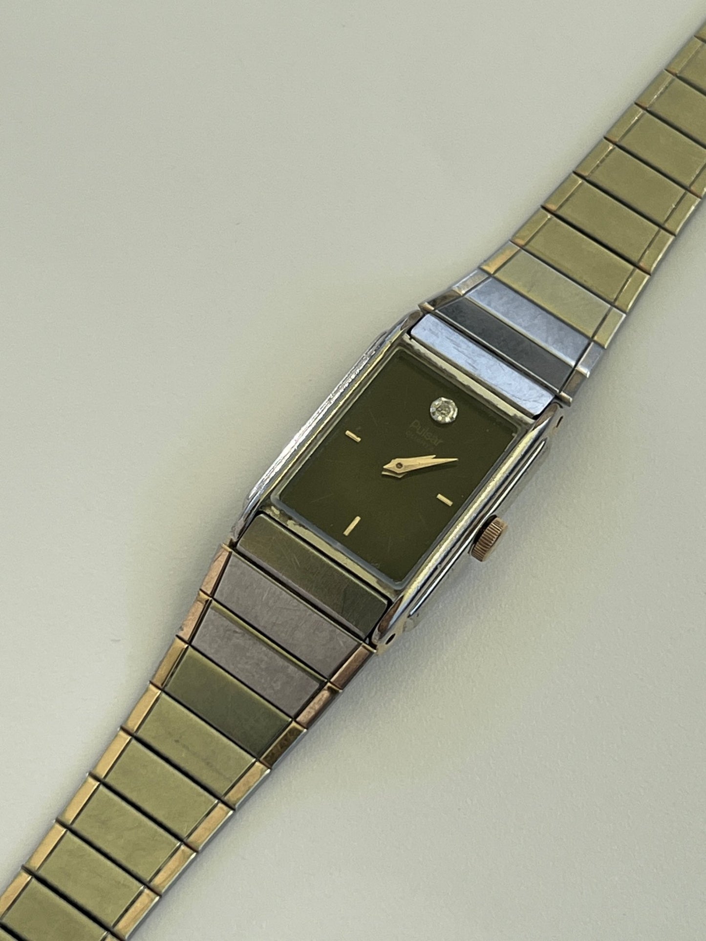 
                  
                    Pulsar watch - gldn grl
                  
                
